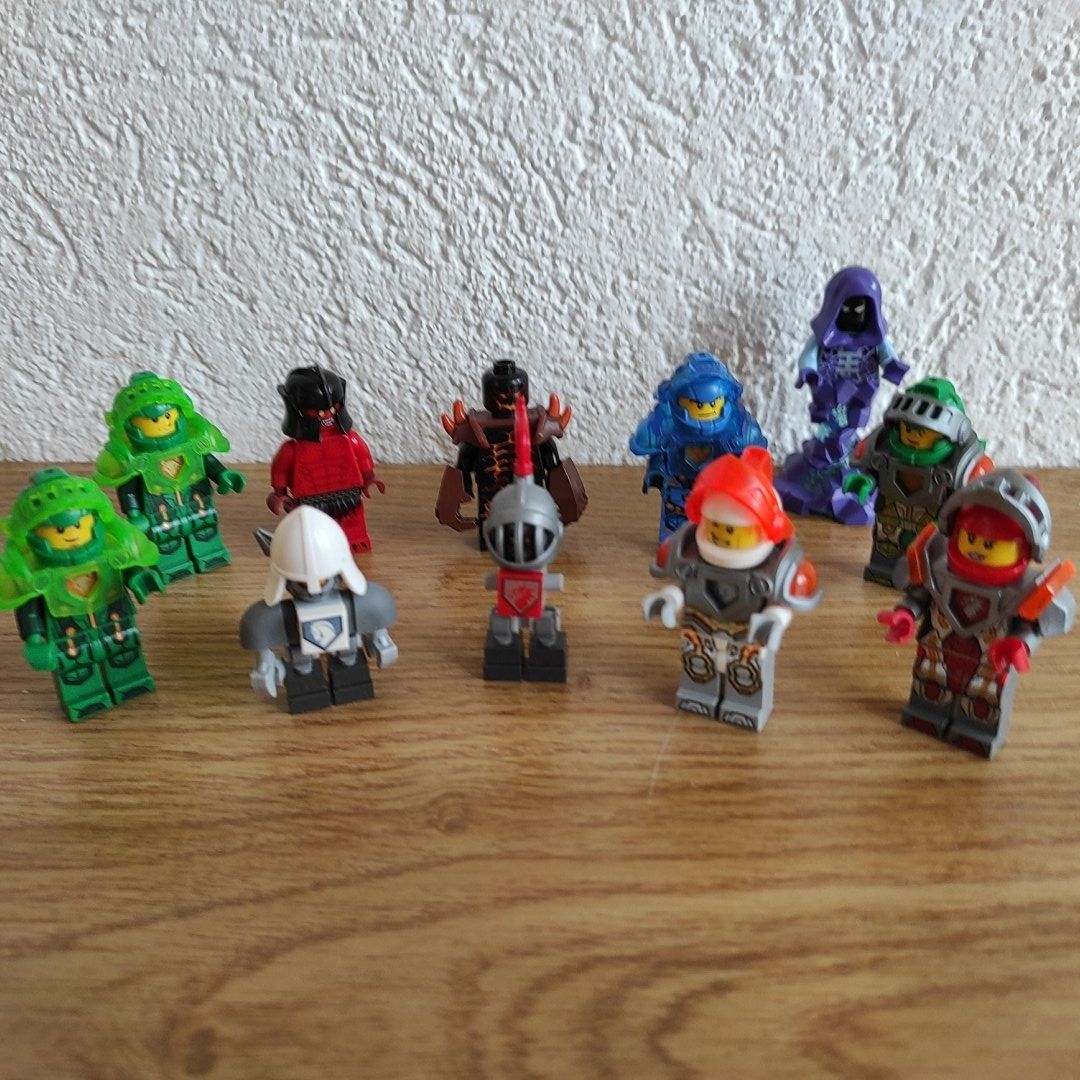 Lego Kit di costruzioni: Lego Nexo Knights – Usato da Moutier venduto da Mimi.75 6