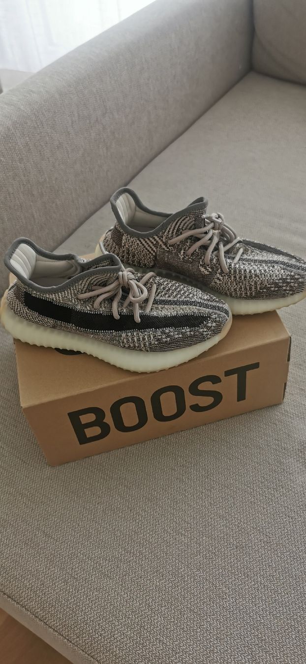 Adidas Scarpe da uomo: Adidas Yeezy Boost 350 V2 Zyon / Gr. 38 – Nuovo e nell'imballaggio originale da Dietlikon venduto da lin_55n5