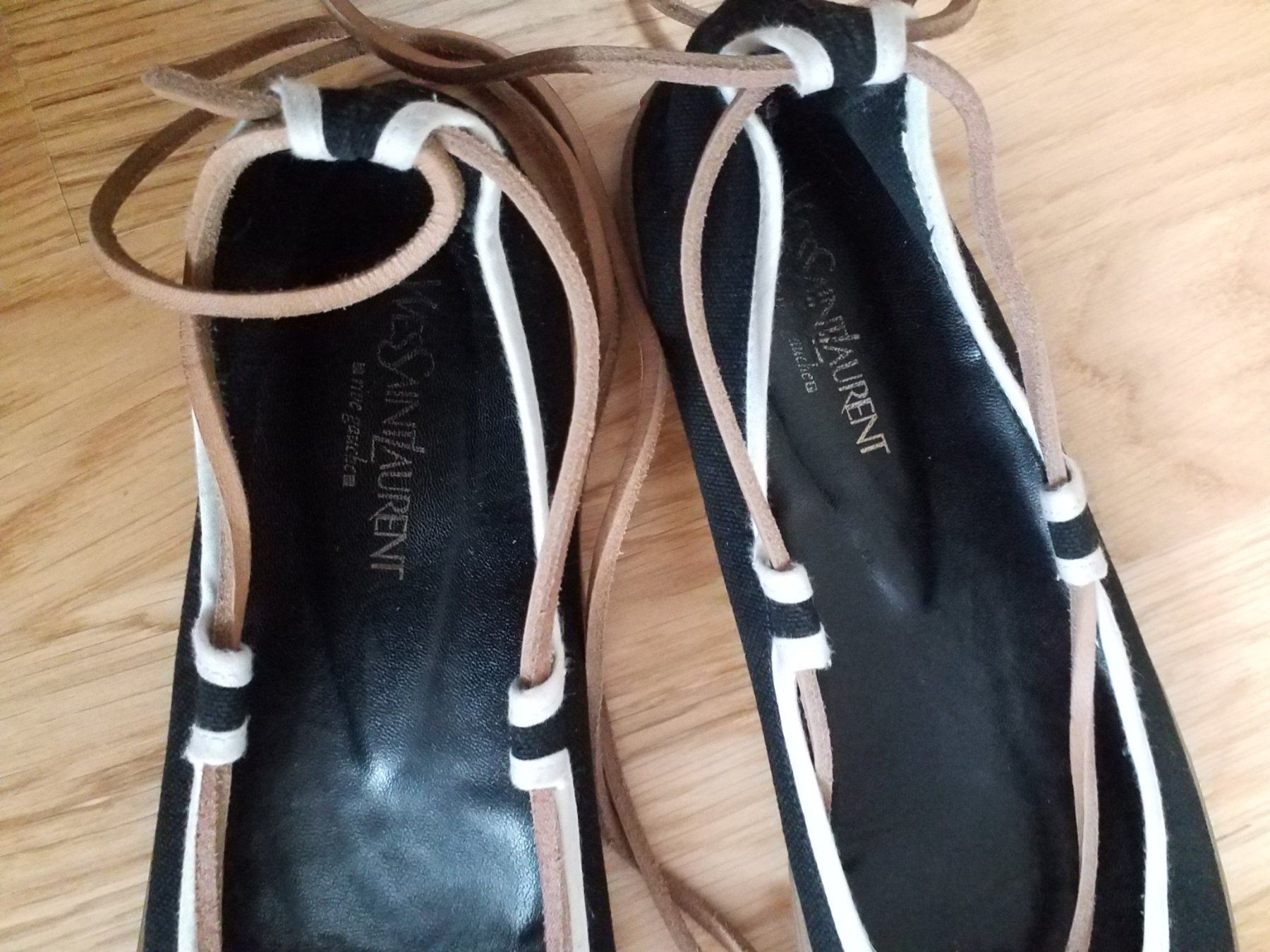 Saint Laurent Scarpe da donna: Yves Saint Laurent shoes – Usato da Luzern venduto da _Lobster_ 1