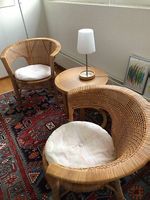 2 alte, hochwertige Design-Rattan-Stühle natur