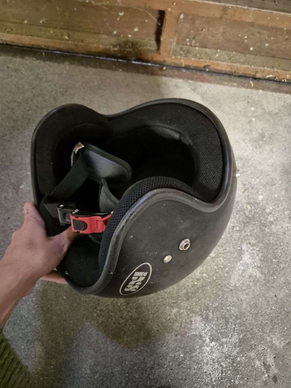 IXS Casques & visières: Motorradhelm schwarz-gelb gestreift – D'occasion à Holzhäusern ZG par ele_sfz9 2