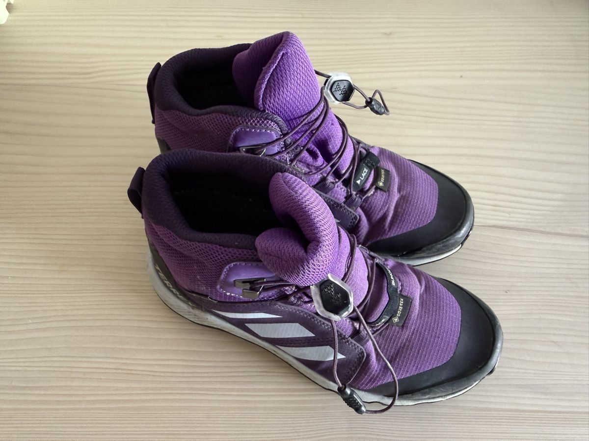 Scarpe per ragazzi: Adidas Terrex – Usato da Basel venduto da asn_5jt8 1