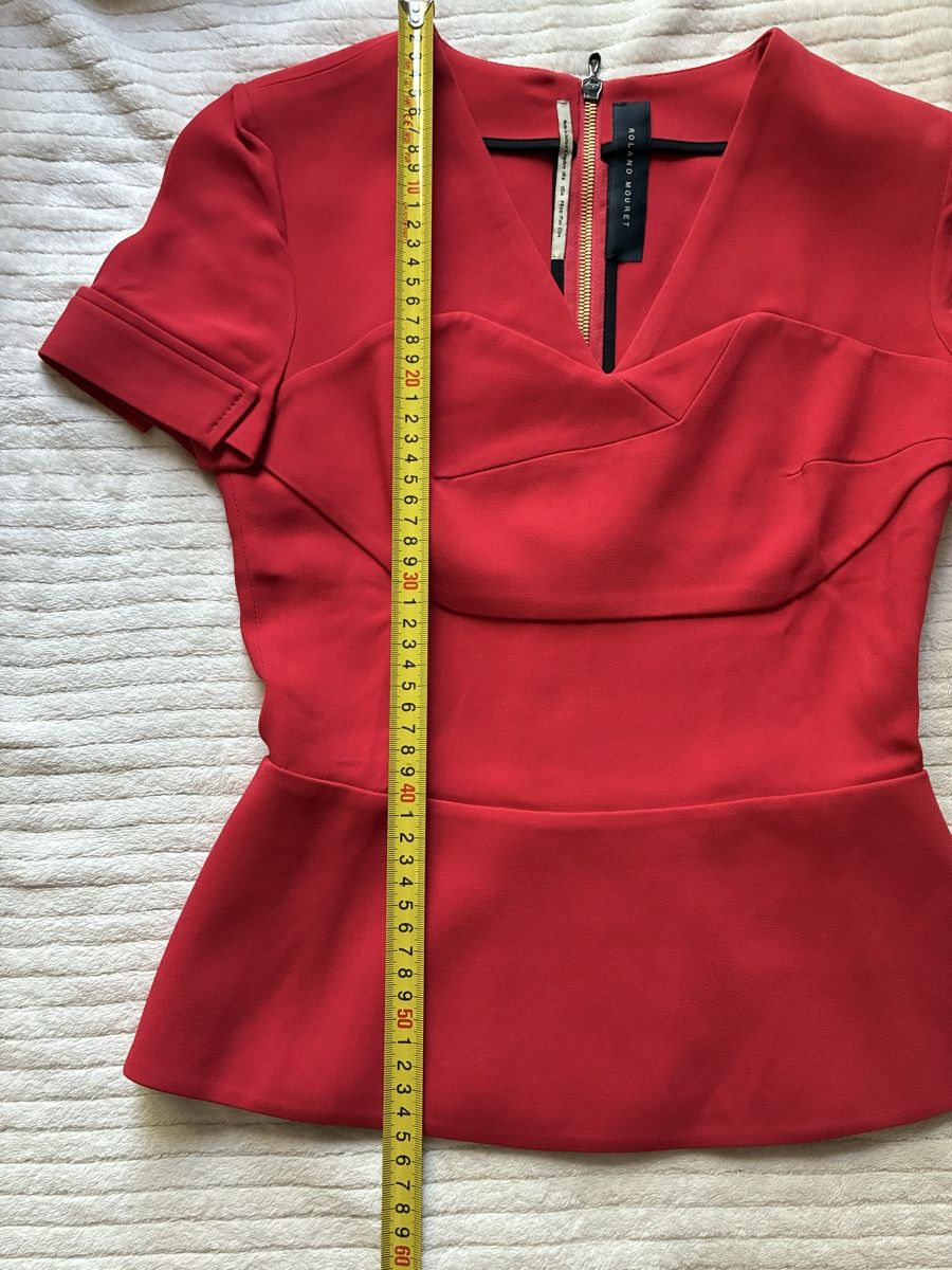 Blusen: Roland Mouret structured peplum blouse - EU32-34 – Gebraucht aus Lucens von metaD 1