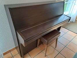 gebrauchtes Klavier HELLAS dunkelbraun mit Hocker