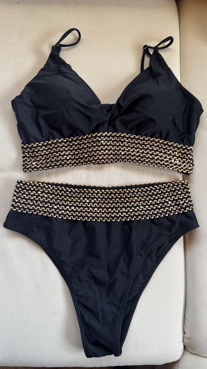Costumi da bagno & Bikini: Bikini 👙 Set  – Nuovo e nell'imballaggio originale da Surcasti venduto da Lenkita