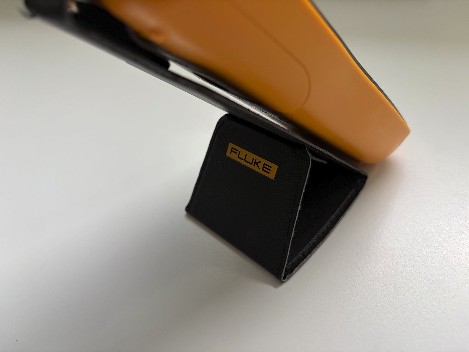 Fluke Misurare: Fluke 107 kompaktes Multimeter – Usato da Langnau am Albis venduto da Danig0 7