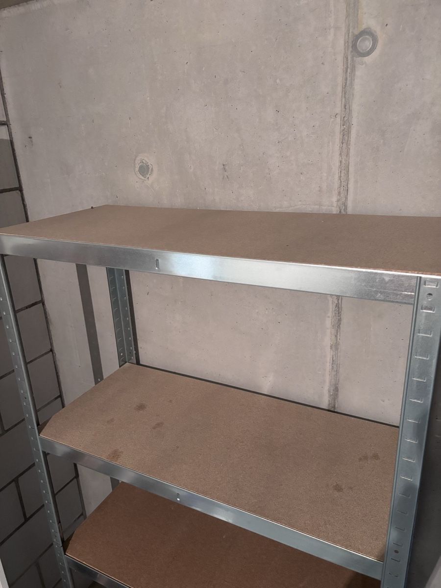 Scaffali: Schwerlastregal  – Usato da Niedermuhlern venduto da Mel_c 2