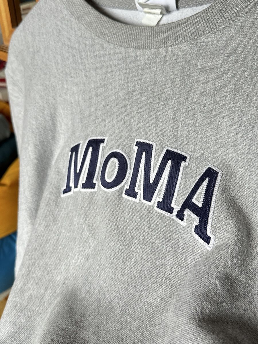 Champion Maglioni & Felpe: MoMa x Champion Grey Sweater – Usato da Villars-Burquin venduto da Iliasso 1