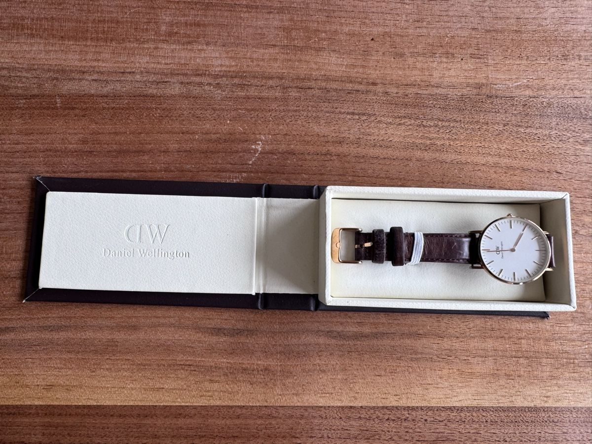 Daniel Wellington Orologi: Damenuhr von Daniel Wellington – Usato da Ostermundigen venduto da Clood 4