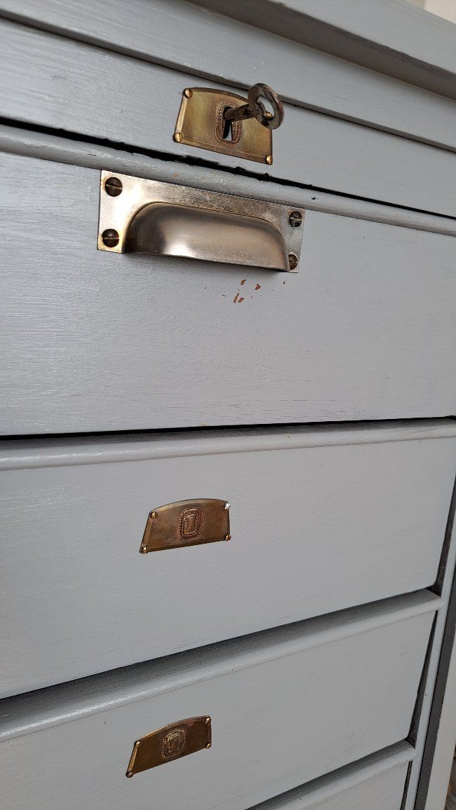 Armadi: Rare meuble à système vintage – Usato da Neuchâtel venduto da Forestmanz 2