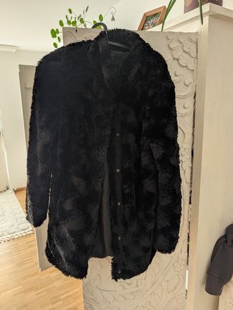 Schwarzer Vero Moda Wintermantel, Grösse S - Felloptik 
