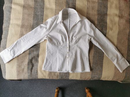 Weisse Bluse, Gr. 44