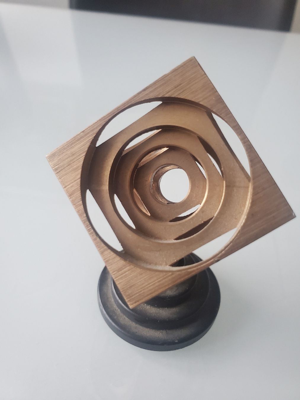 Tutte le decorazioni: Geometrische Figur aus Metall – Usato da Frauenfeld venduto da BeneFull 4
