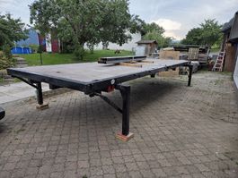 Wechselpritsche mit Rungentaschen