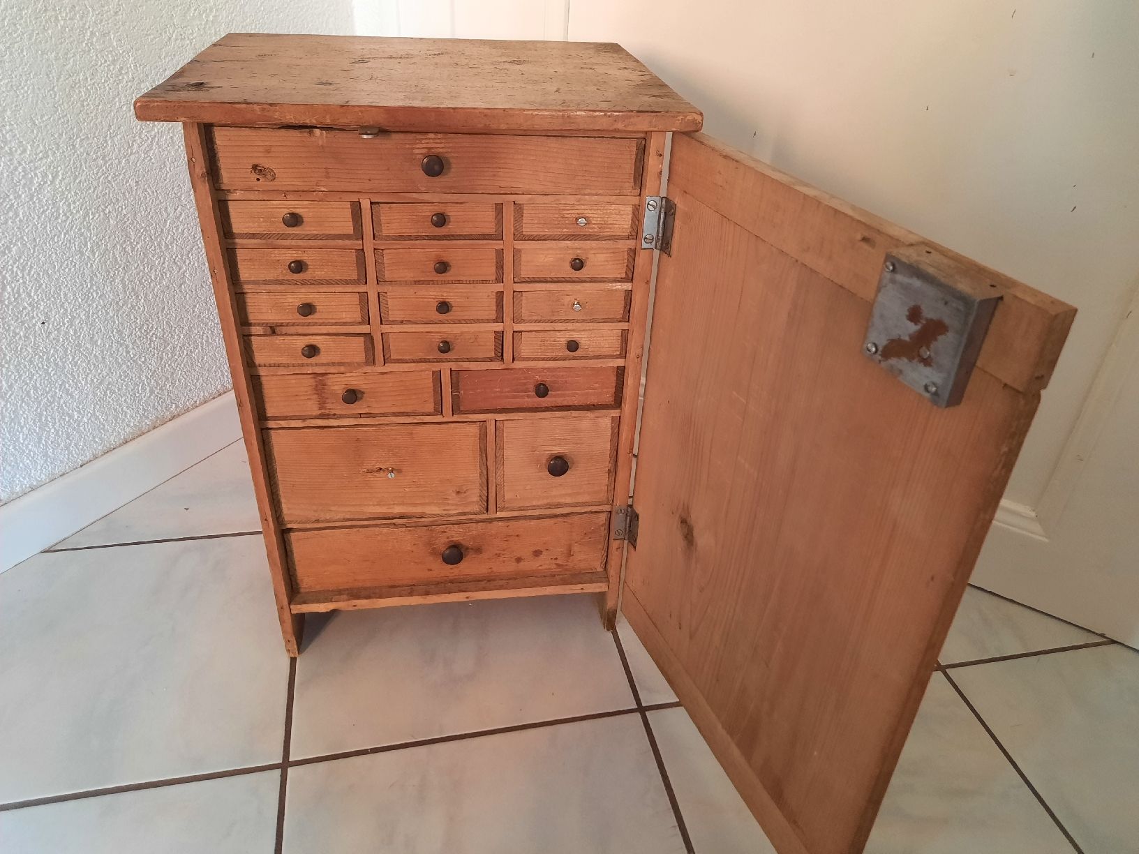 Schränke: Ancienne LAYETTE D'HORLOGER – Gebraucht aus Le Locle von marylise01