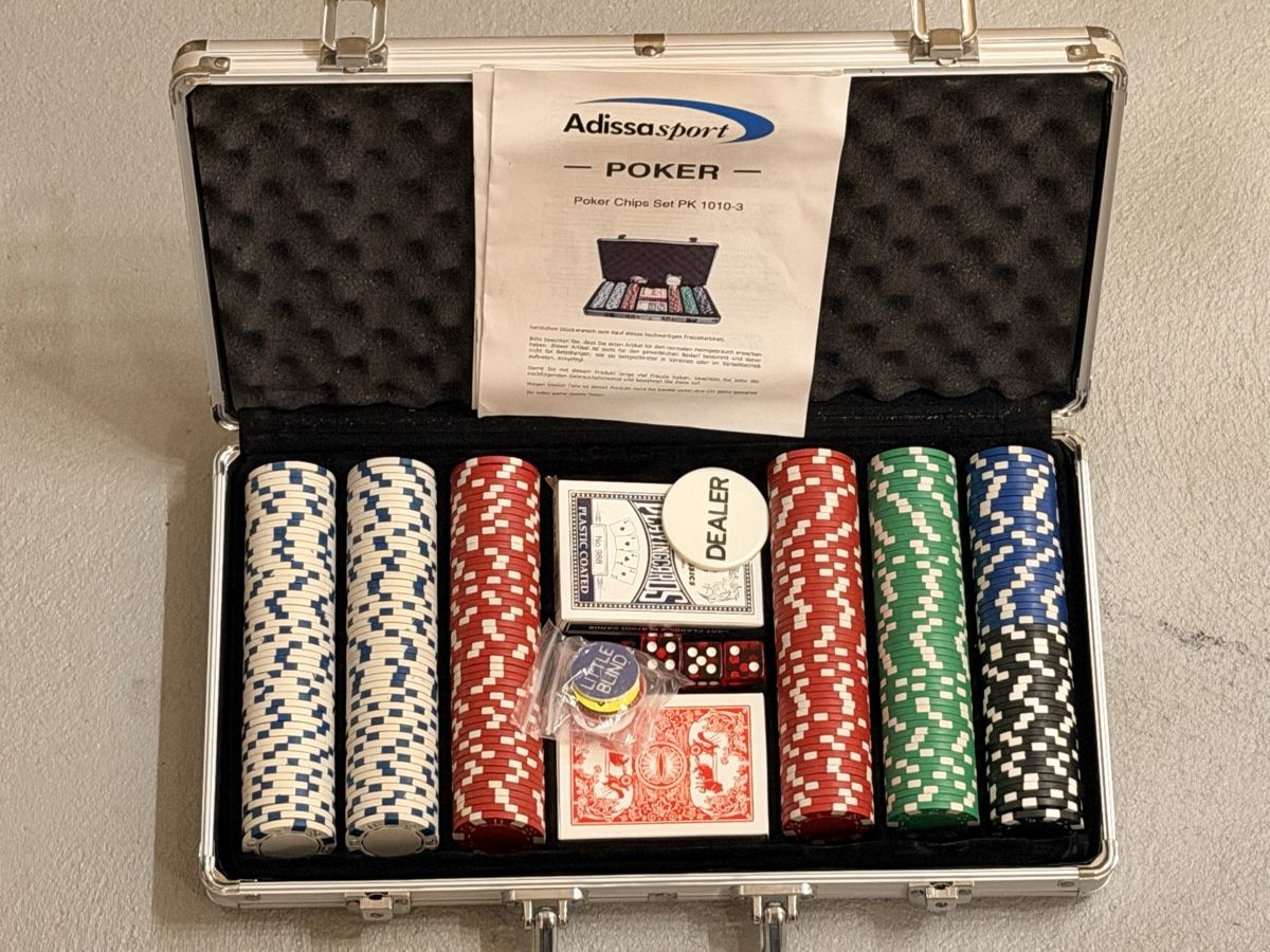 Spiele: Poker Set Adissasport – Neu (gemäss Beschreibung) aus Wohlen AG von NLB-96 1