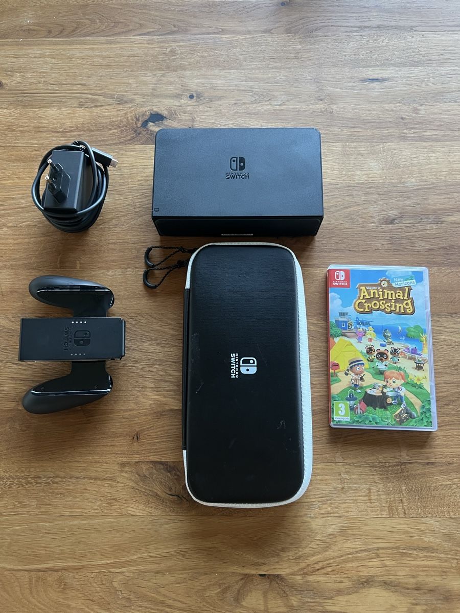 Nintendo Consoles: Nintendo Switch OLED mit Animal Crossing – D'occasion à Rickenbach SO par RN_5rff 2