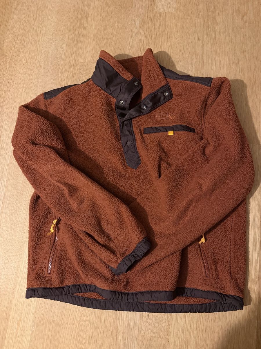 North Face Vestes: Fleece Jacke Pulli – D'occasion à Basel par schaeryo