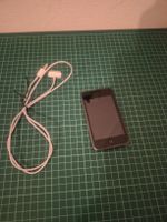 iPod Touch 1st Gen 16GB - Perfect for Summer Tunes!