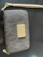 Michael Kors Geldbörse braun mit Handschlaufe gebraucht