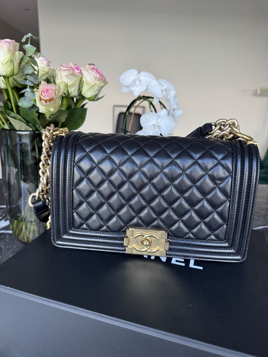 Chanel Borse da donna: CHANEL BOY Old Medium – Usato da Thalwil venduto da 28rainbow