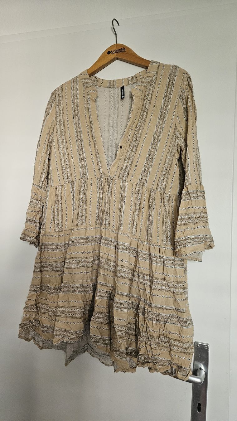 Kleider: Sommerliches Kleid Gr. L – Gebraucht aus Konolfingen von Aprilsnow93