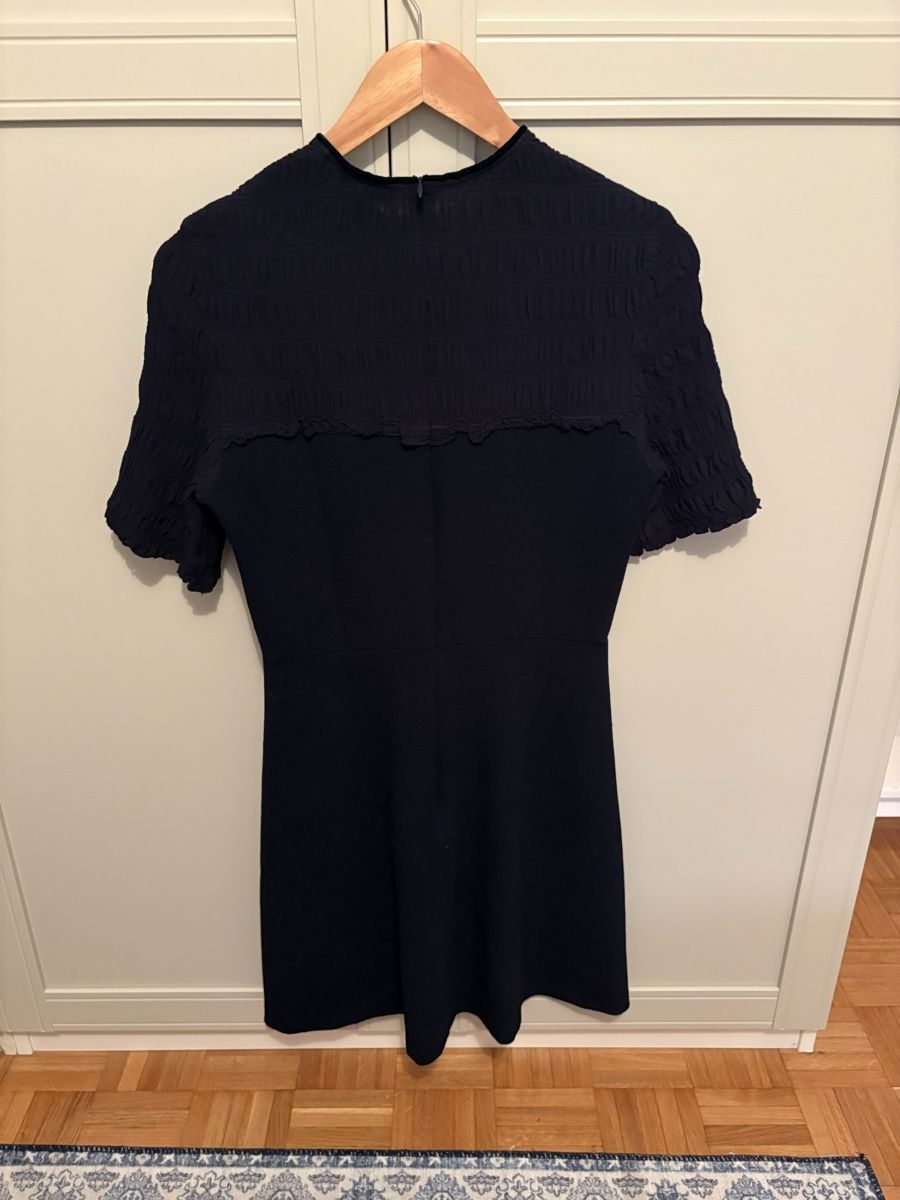 Sandro Kleider: Robe Sandro taille 36 – Gebraucht aus Genève von cec_6qrf 1