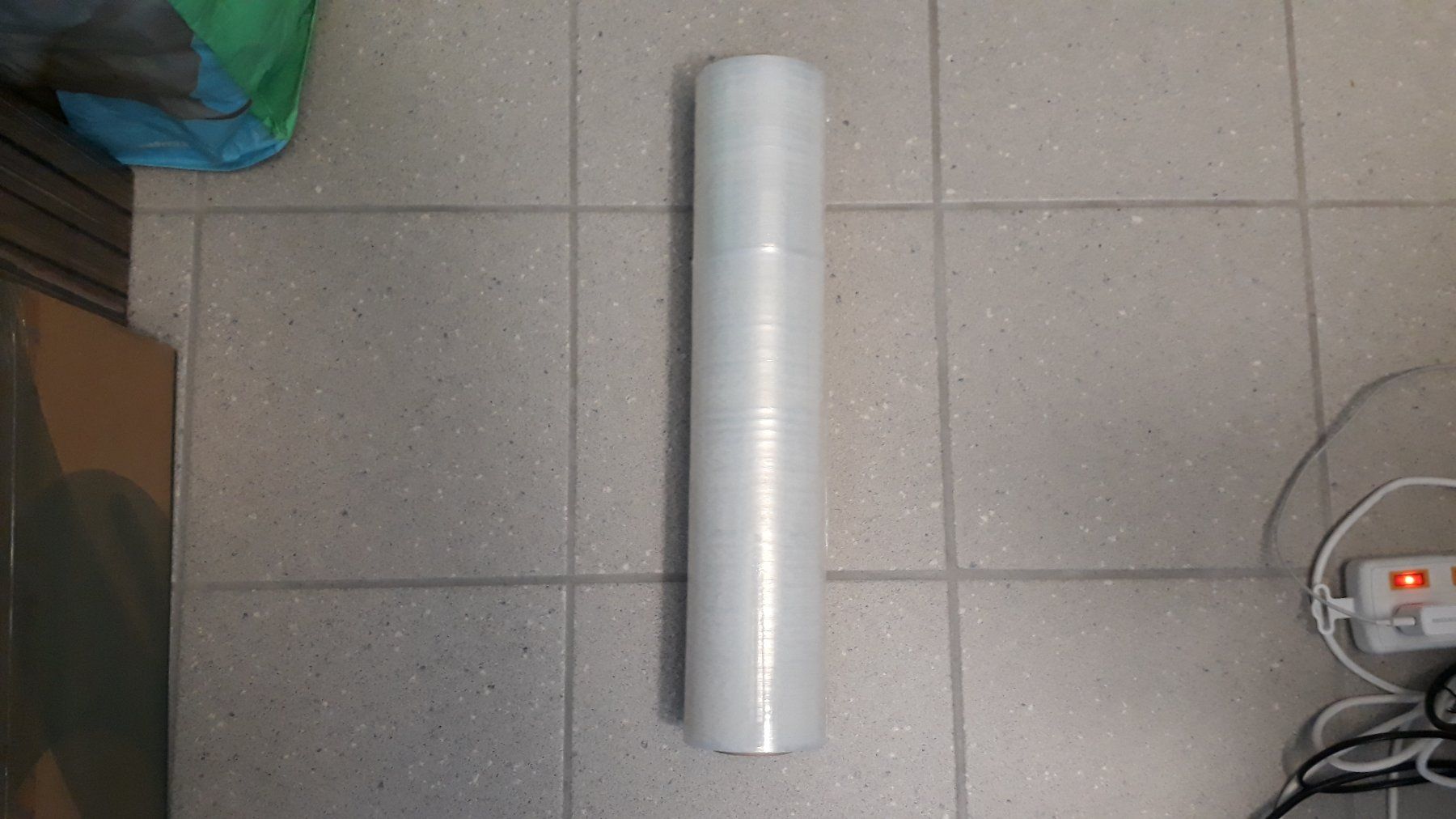 Fogli trasparenti: 1 gebrauchte Rolle grosse Verpackungsfolie – Usato da Stäfa venduto da Supertramp73