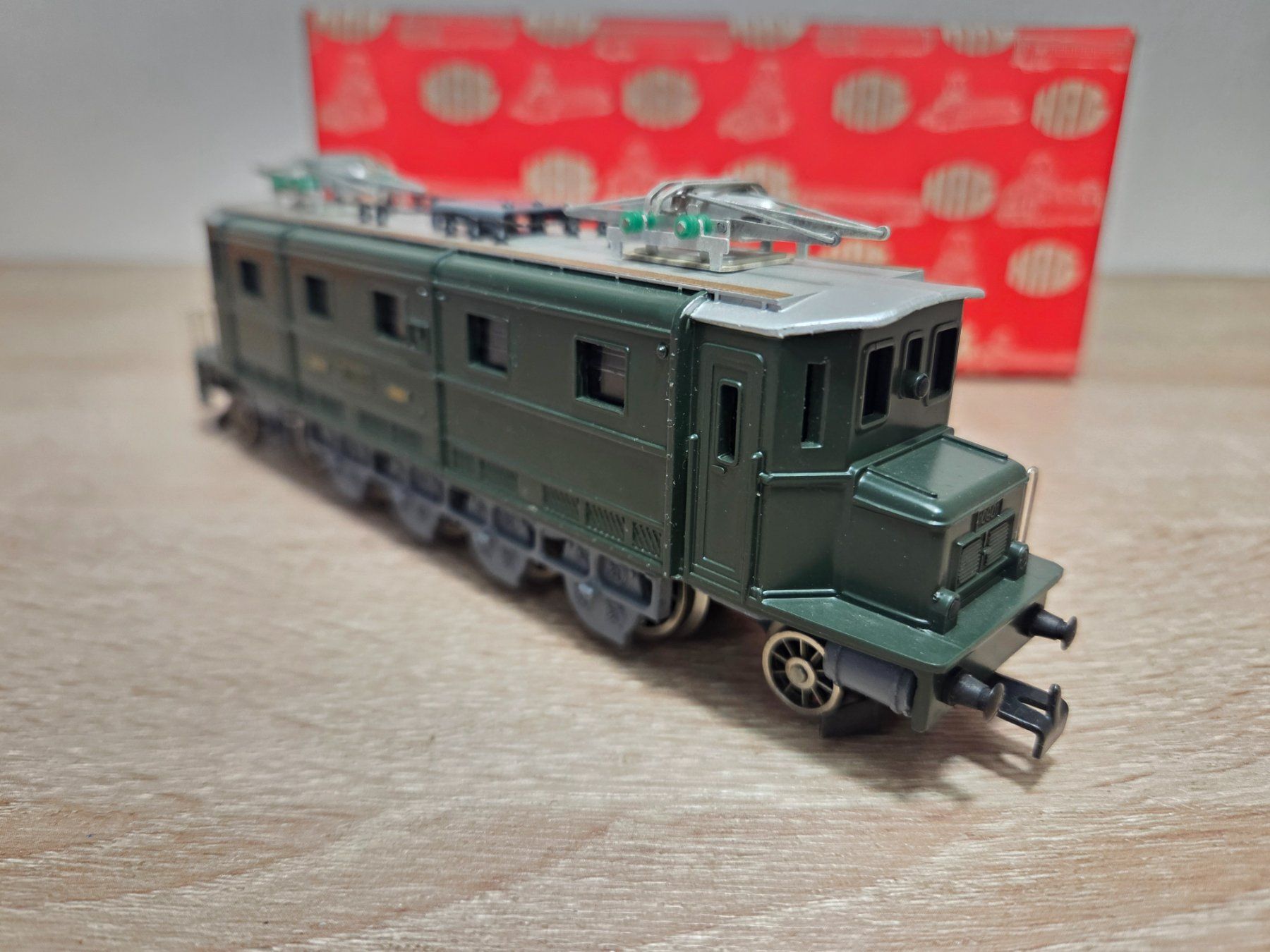 Hag Trains électriques: Hag 141 E-Lok Ae 4/7 SBB H0 – D'occasion à St-Aubin-Sauges par Lo_Go 3