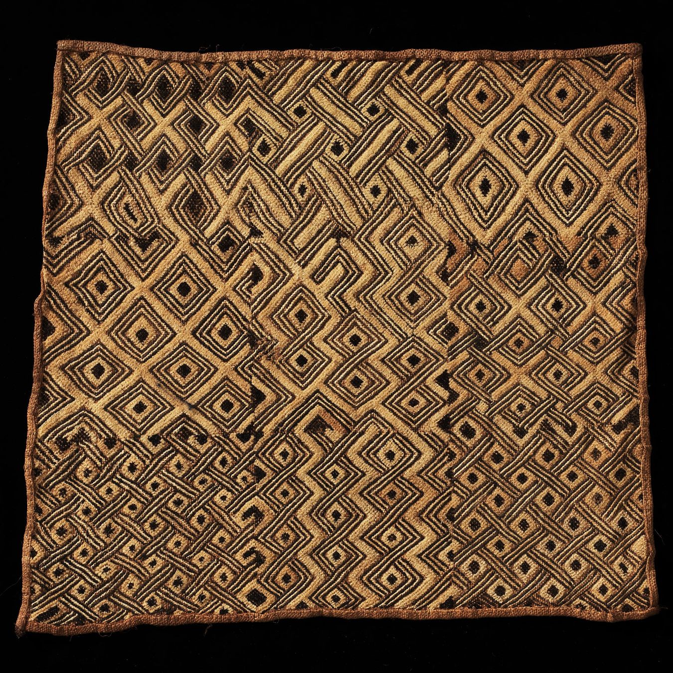 Tessuti: Raphia-Plüschgewebe, "Velours du Kasaï", Afrikanische Kunst – Usato da Basel venduto da MatthiDo 1
