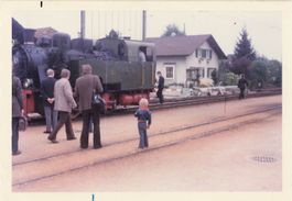 Bern (BE) Bahnhof mit elektrischem Zug Solothurn foto 13x9