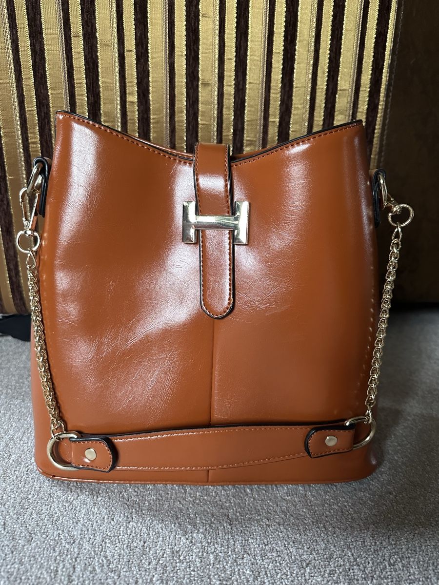 Borse da donna: Schultertasche, hellbraun, mit gold, neu – Nuovo (secondo la descrizione) da Zollikon venduto da into-the-west