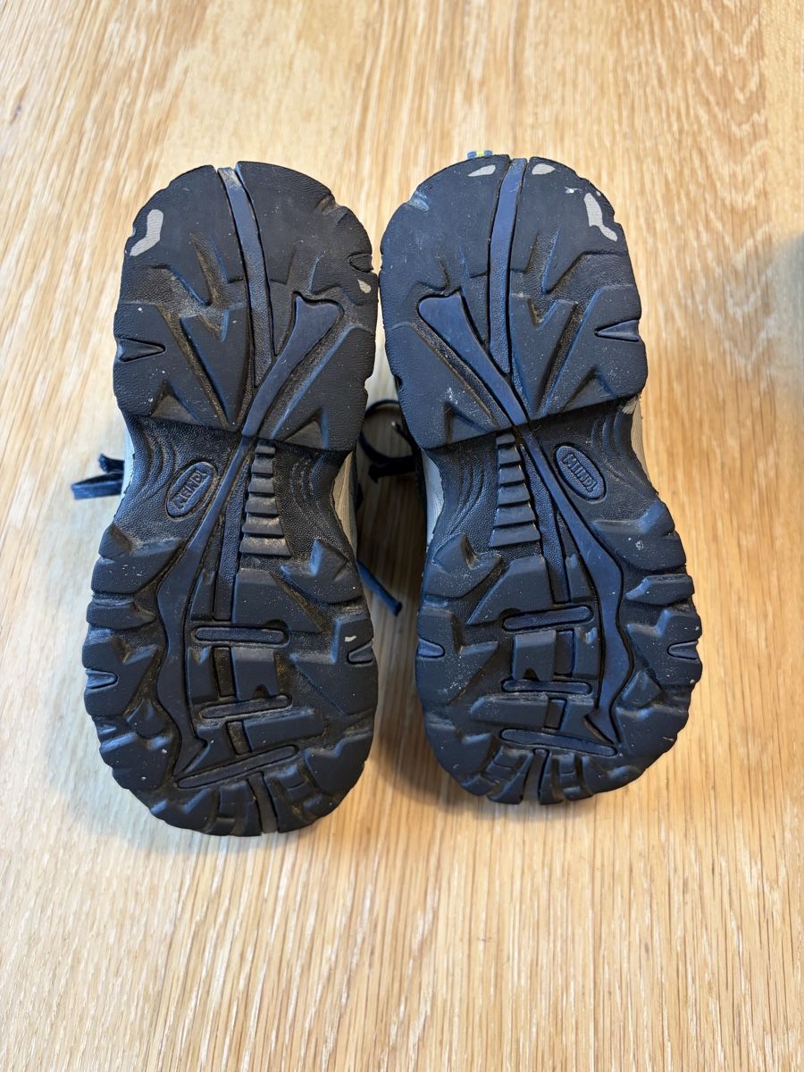 Meindl Scarpe per ragazzi: Meindl Wanderschuhe Gr. 28 – Usato da Weiningen ZH venduto da plipp_90 1