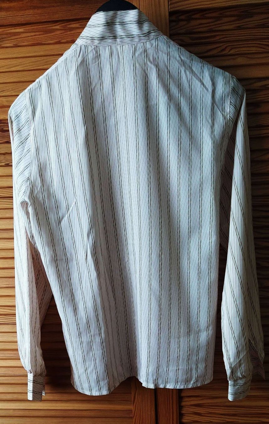 Camicette: Bluse mit Schleife, helles Beige in Grösse 36 – Nuovo (secondo la descrizione) da Zürich venduto da -italo- 2