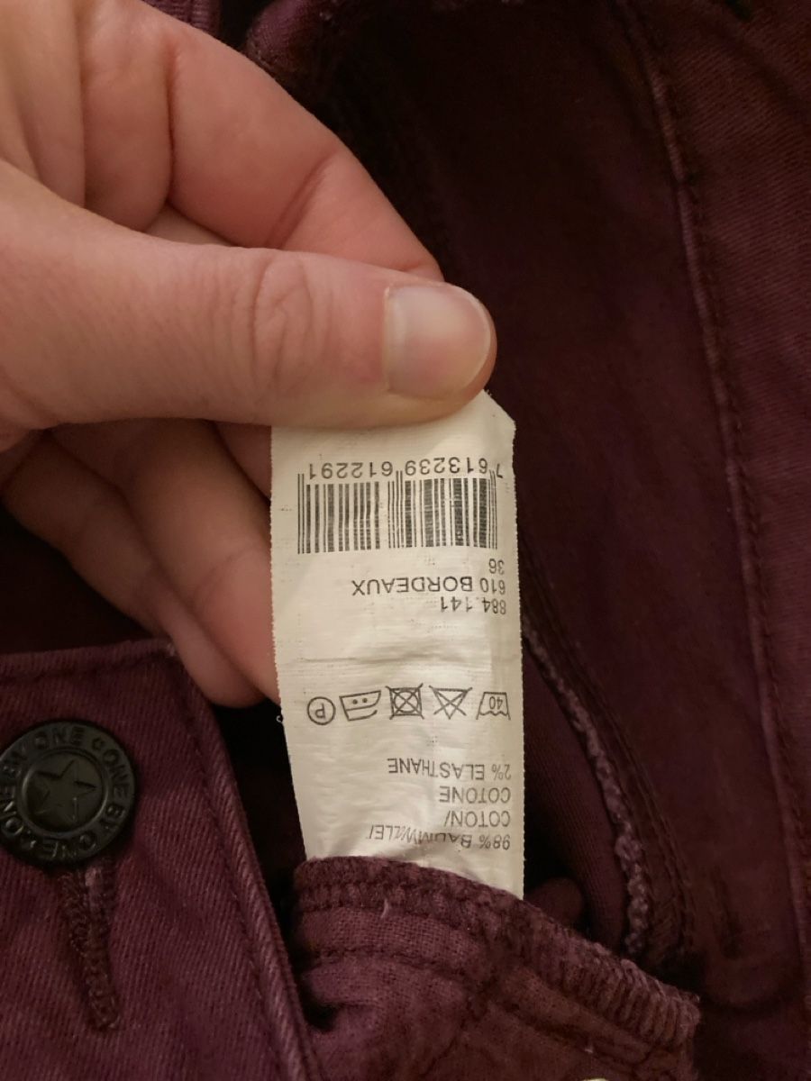 C&A Pantaloni: Jeans weinrot – Usato da Urtenen-Schönbühl venduto da alessibas 4