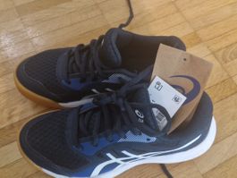 NEU: Asics Sportschuhe Gr. 32.5