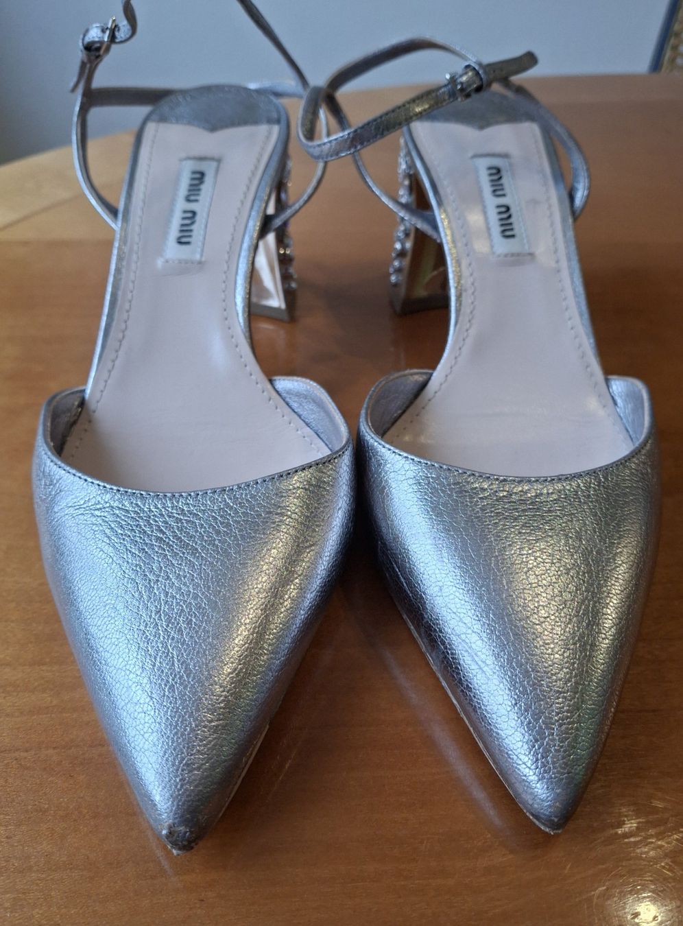 Miu Miu Scarpe da donna: MIU MIU silver leather slingback pumps embellished crystals – Usato da Gersau venduto da syl_5dsz 2