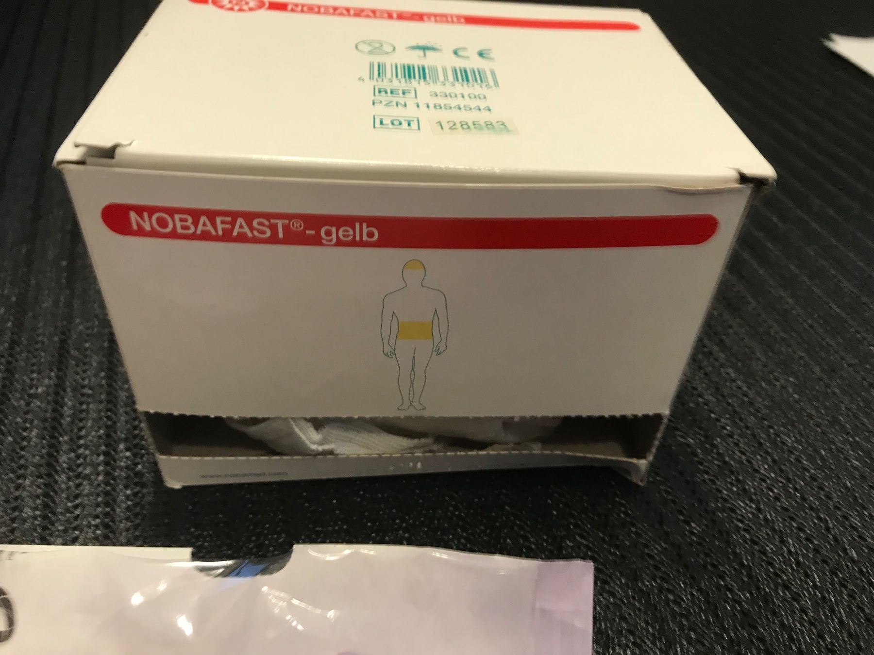 Kit di pronto soccorso: Verbandsmaterial – Usato da Mauren venduto da SB1606 2