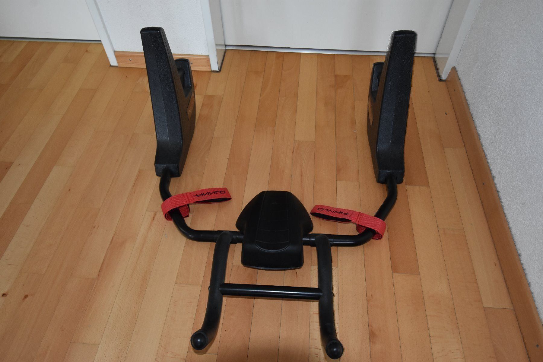 Finnlo Hometrainer: Bauchtrainer – Neu (gemäss Beschreibung) aus Hünenberg See von Josefina 1