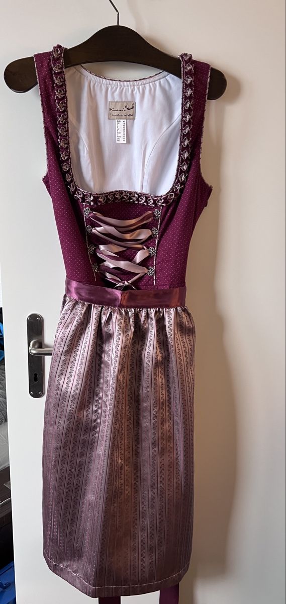 Vestiti: Dirndl Gr. 40 – Usato da Brütten venduto da arbaras