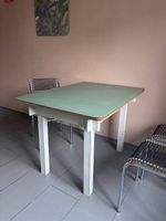 Mid Century Esstisch mit Resopal in grün