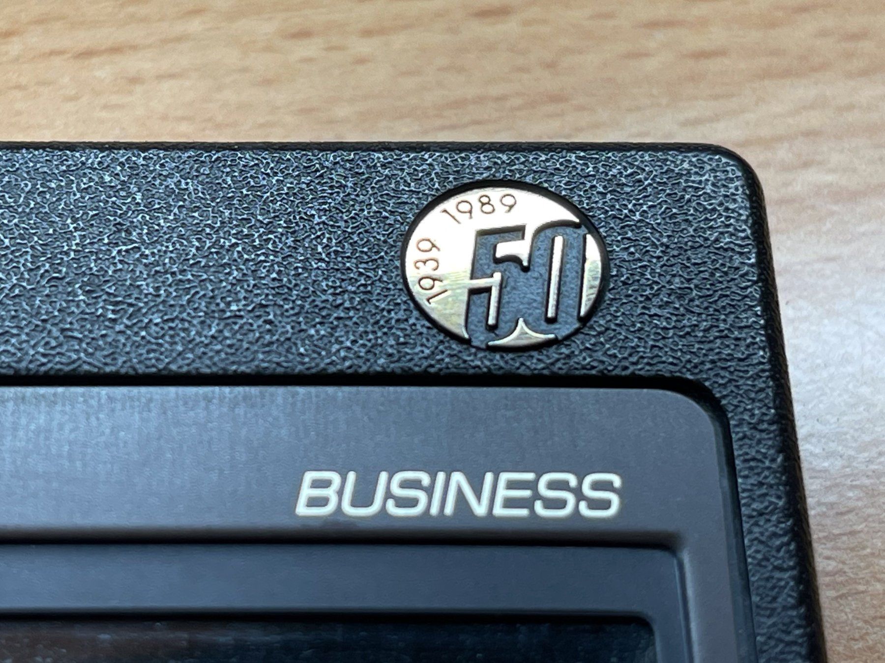 Hewlett Packard Taschenrechner: HP 14B Hewlett Packard calculator 50th anniversary special – Gebraucht aus La Tour De Peilz von  3