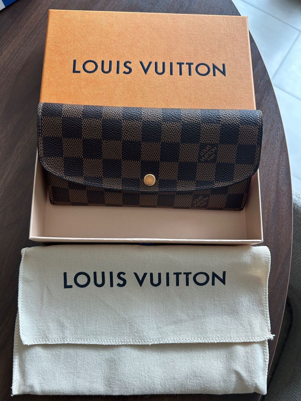 Louis Vuitton Portemonnaie: porte-monnaie Louis Vuitton – Gebraucht aus Chézard-St-Martin von loa_hwc9 1