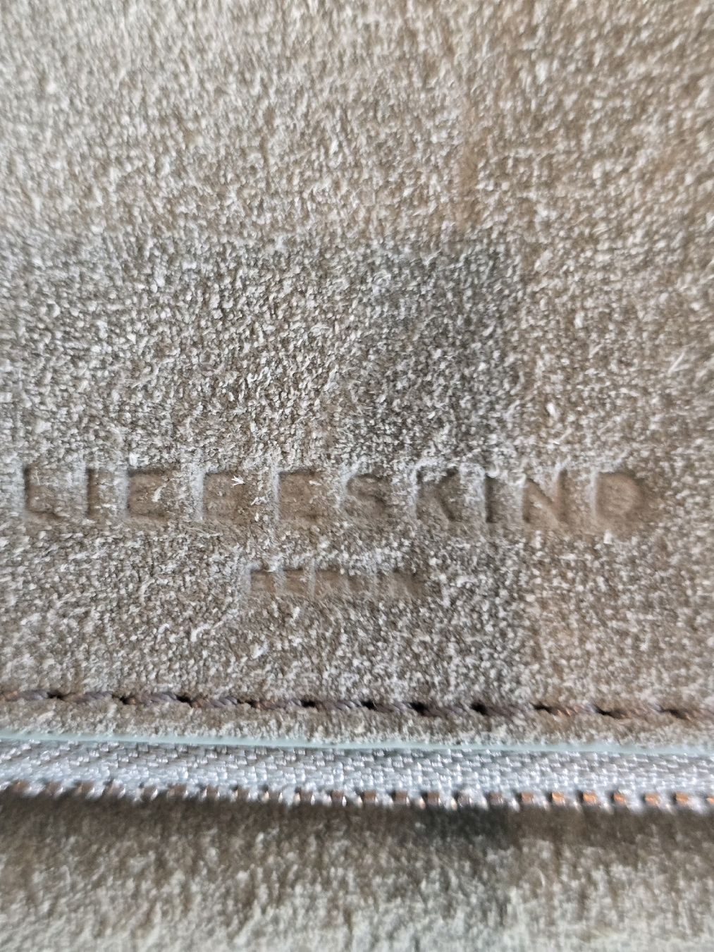 Liebeskind Borse da donna: LIEBESKIND BERLIN Tasche, Farbe: hell-mint, Wildleder! – Nuovo (secondo la descrizione) da St. Gallen venduto da charly92 1