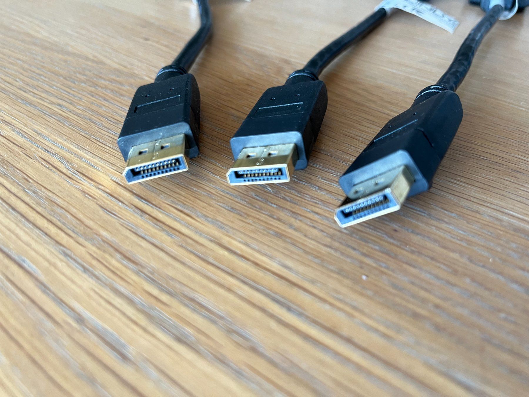 Cavi: Cable DisplayPort DVI 3x – Nuovo (secondo la descrizione) da Pully venduto da bge_ 2