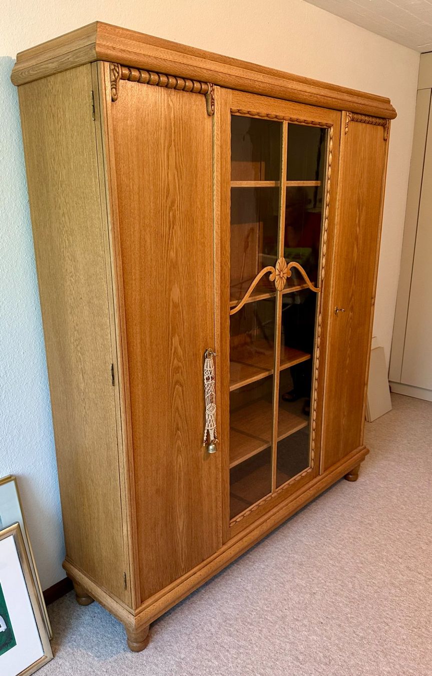 Armadi: Holzschrank professionell restauriert – Usato da Bättwil venduto da paul74 1