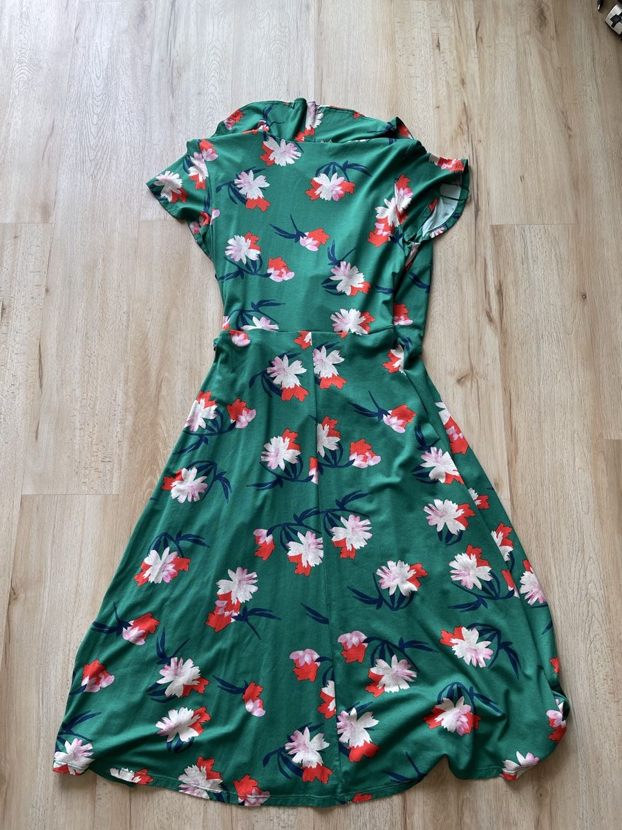 Phase Eight Vestiti: Phase Eight Robe portefeuille 36/38, comme neuf – Nuovo (secondo la descrizione) da Kloten venduto da Vermicelles 6