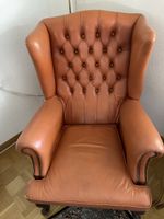 Sessel braunes Leder, Chesterfield Design, gut erhalten.