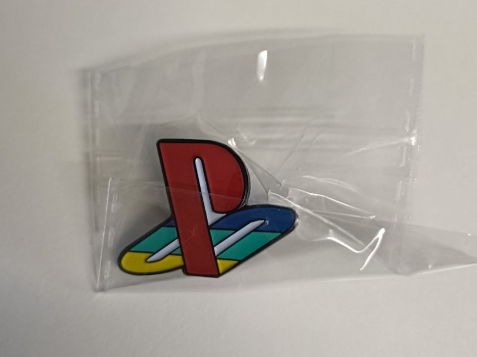 Plaketten & Abzeichen: Pin Playstation Logo – Neu (gemäss Beschreibung) aus Köniz von Pinscollect