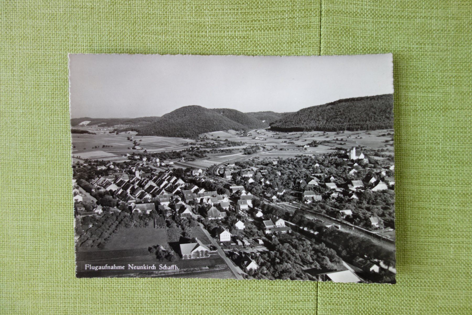 Cartoline postali: Ansichtskarte Flugaufnahme Neunkirch – Usato da Stein am Rhein venduto da Laffoni